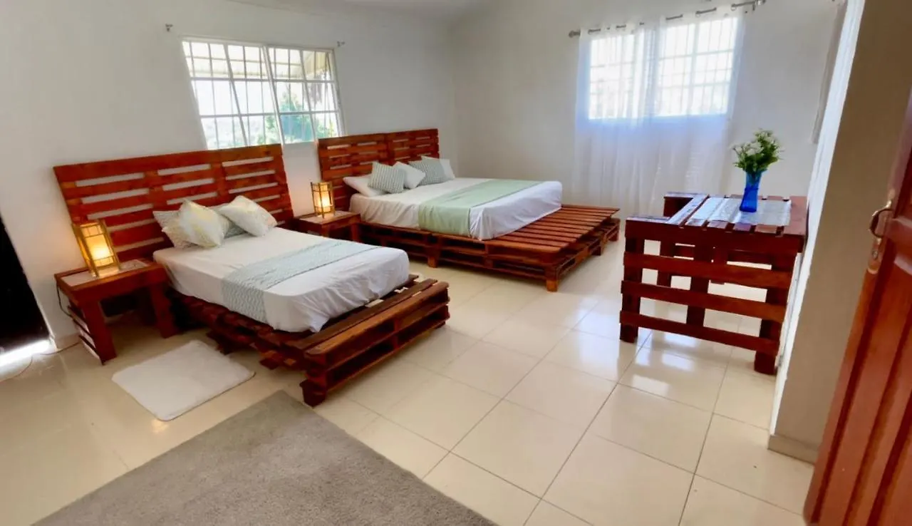 Amplia Casa Con Piscina Y Jacuzzi Villa San Cristobal Holiday home